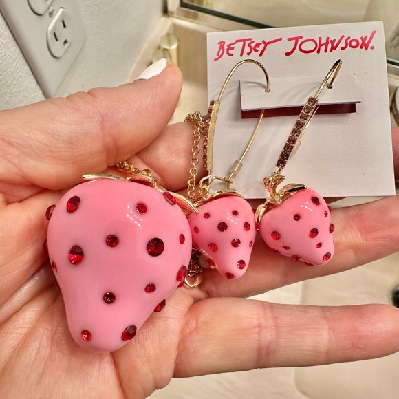 Betsey johnson strawberry necklace set. Authentic u will see black signature